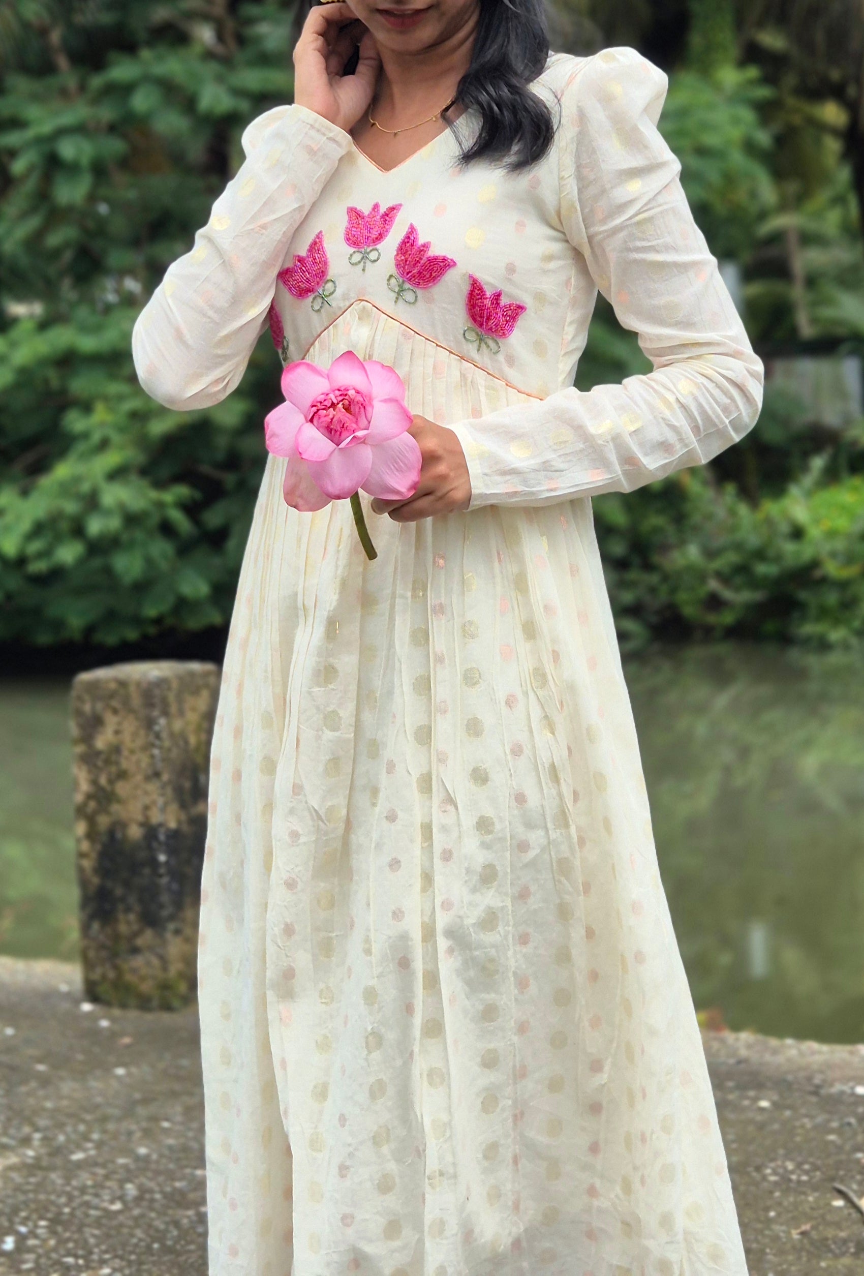 NR0188 - 'Kamala' - Onam Kurta
