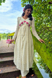 NR0188 - 'Kamala' - Onam Kurta