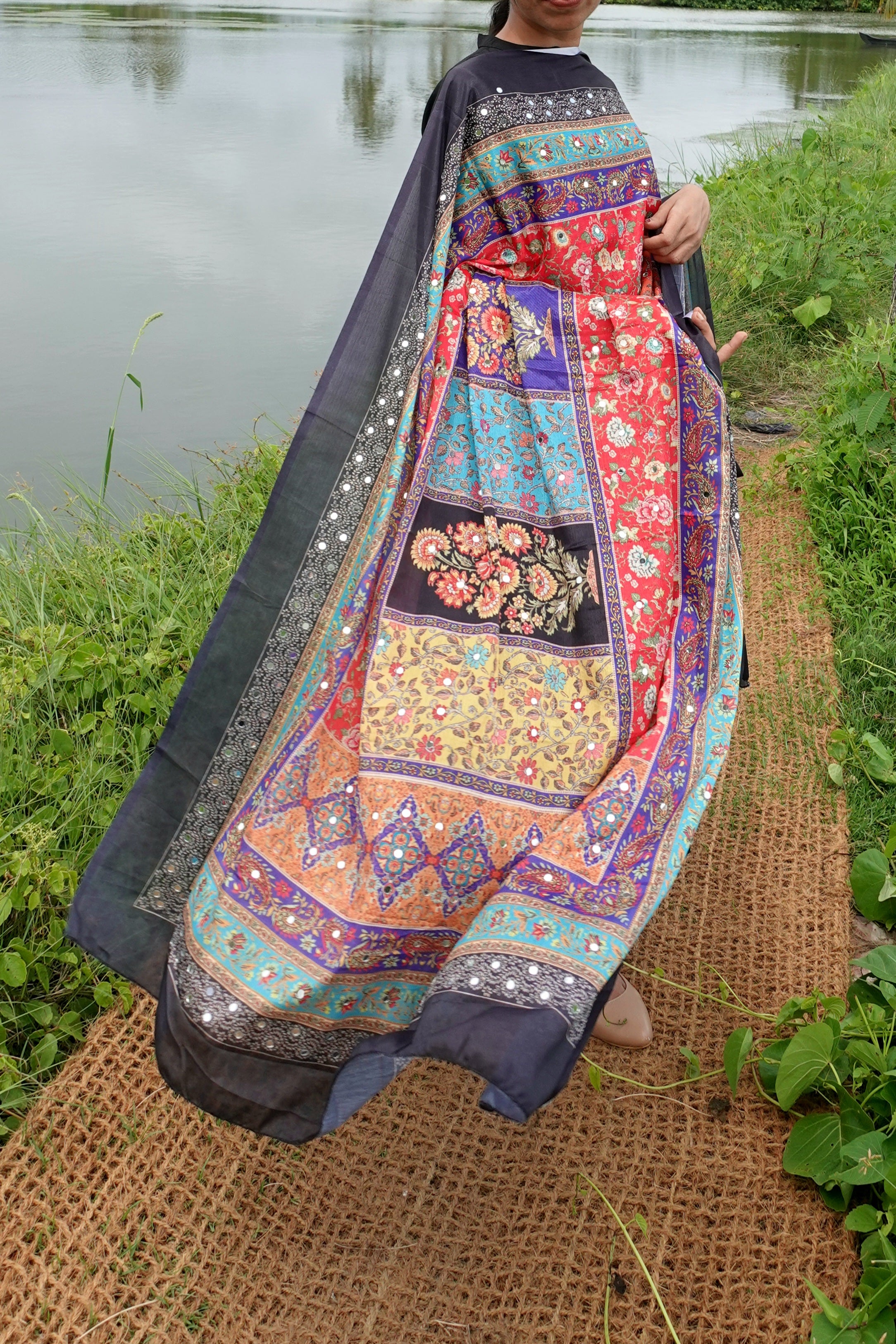 NR0110 - Pakistani Dupatta with Original Mirror work