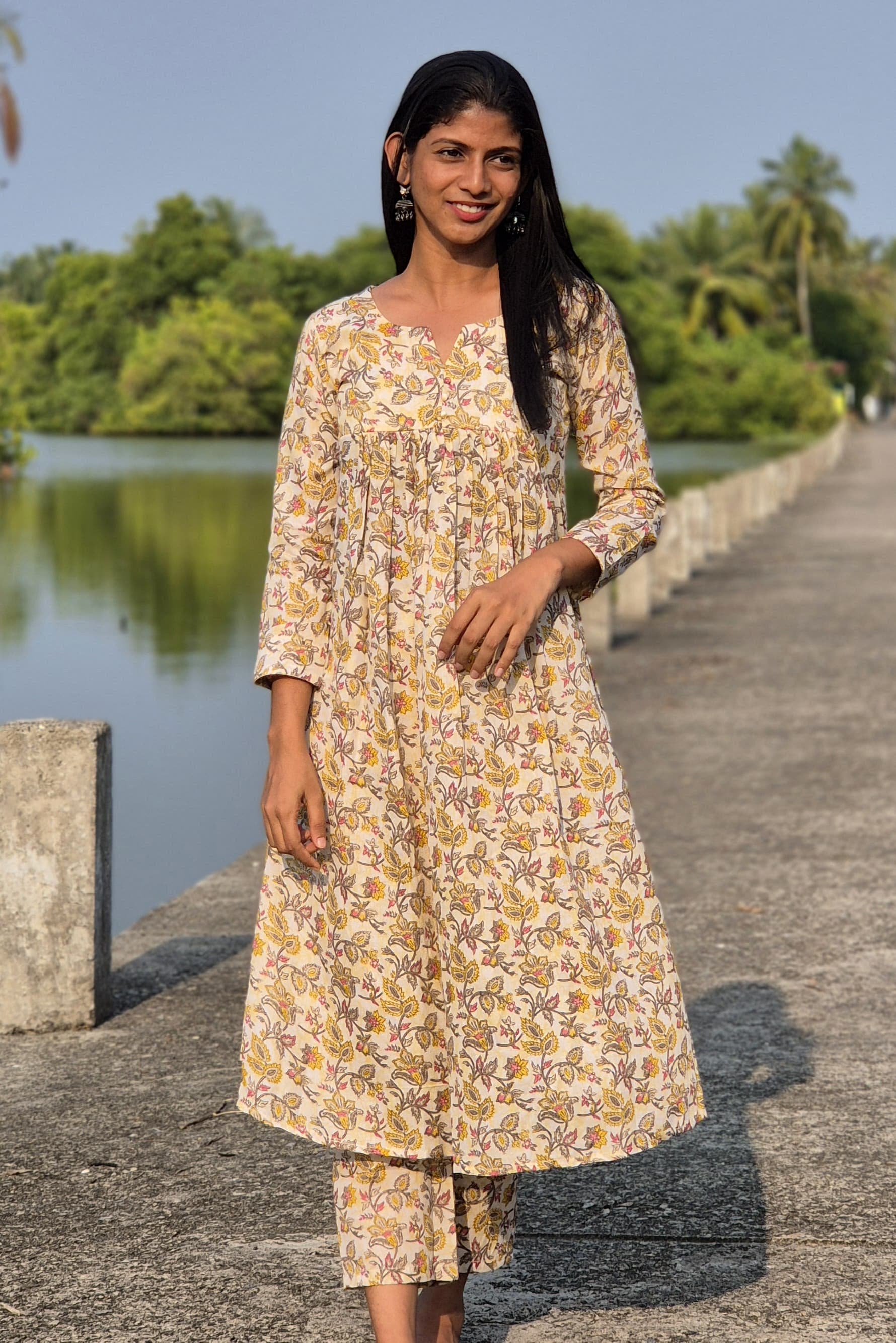NR0165 - Co-ord Set Naira Cut (Yellow)