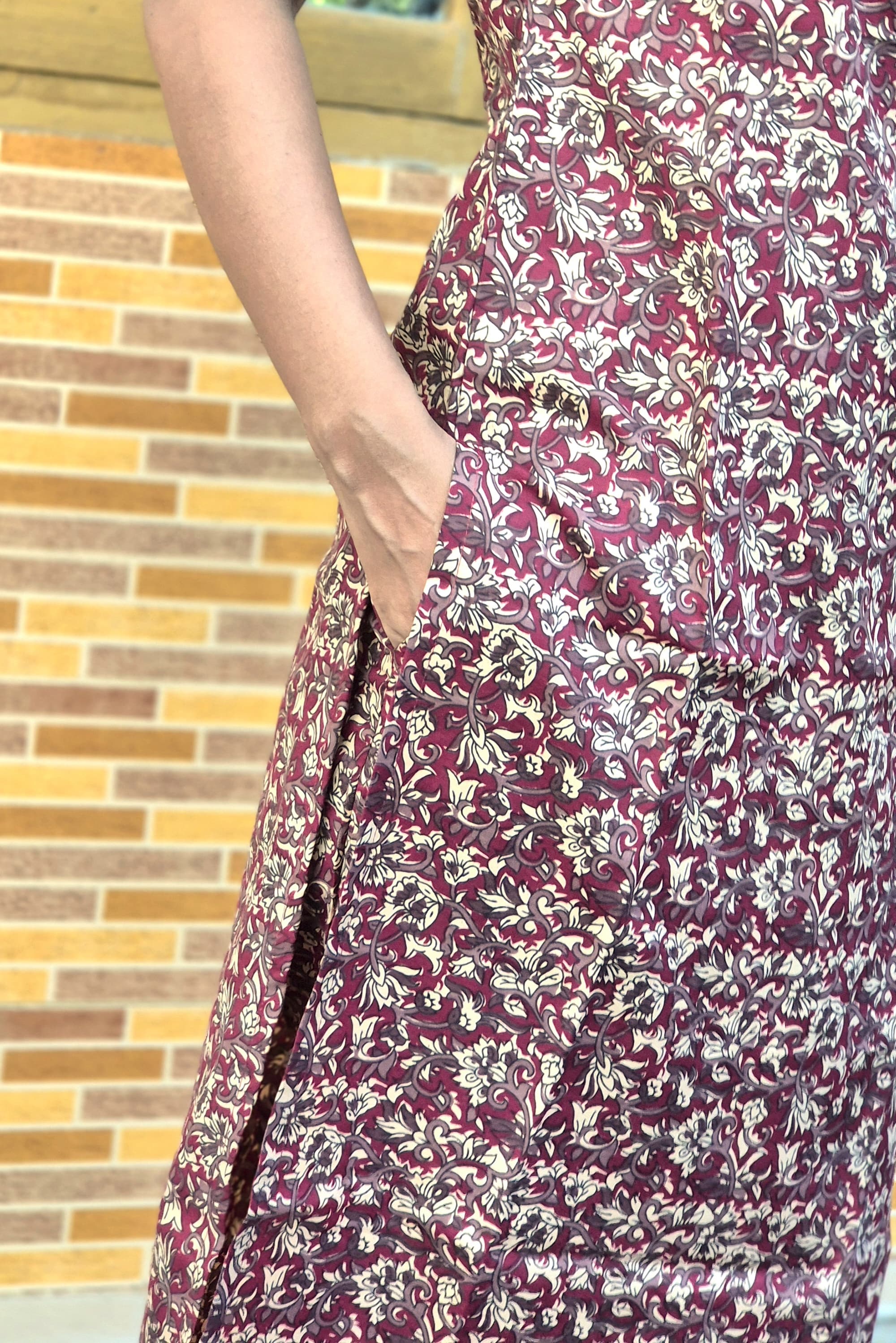 NR0175 - Sleeveless Co-Ord Set with Pocket (Maroon)