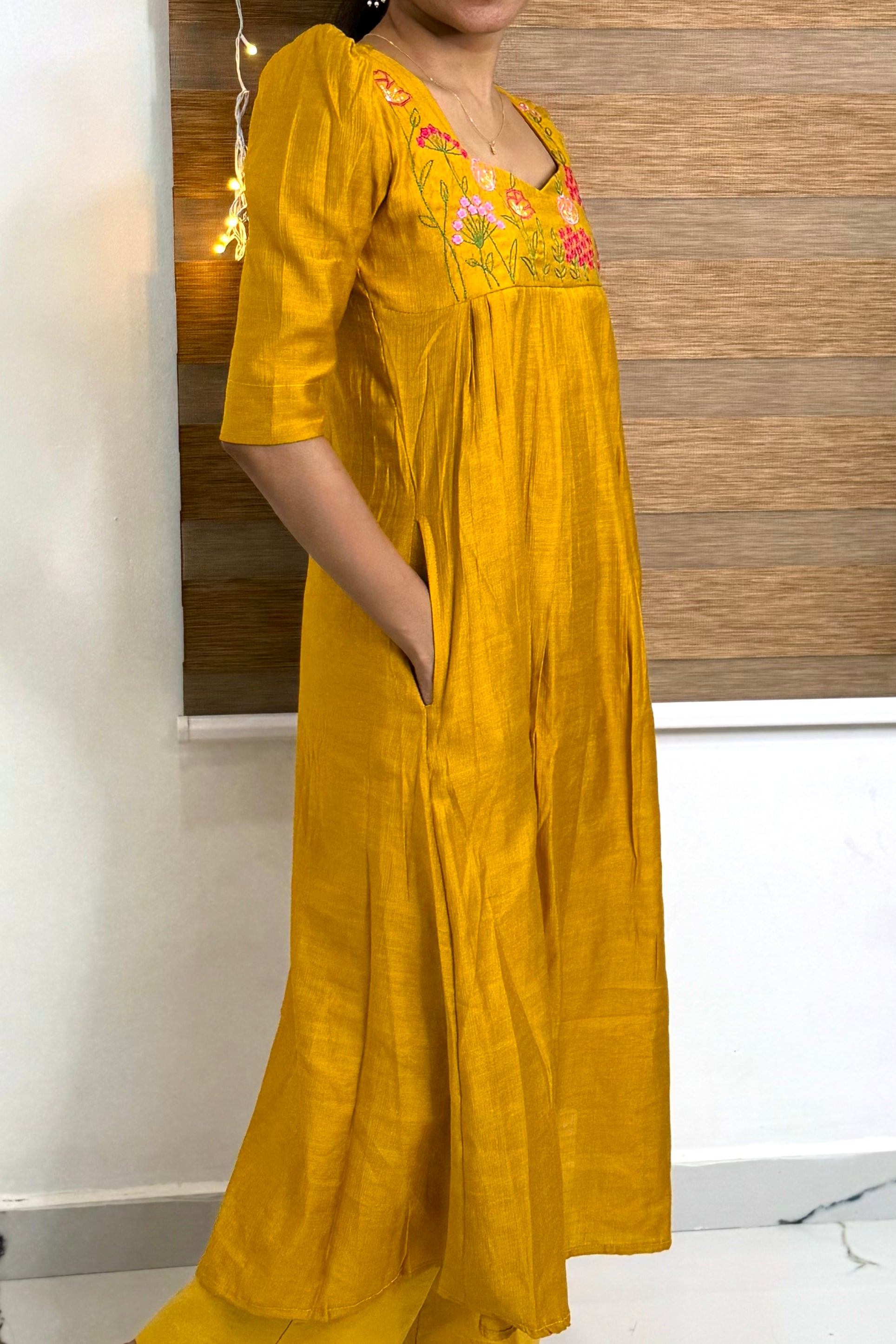 NR0187 - Co-Ord Set with Embroidery & Pocket (Yellow)