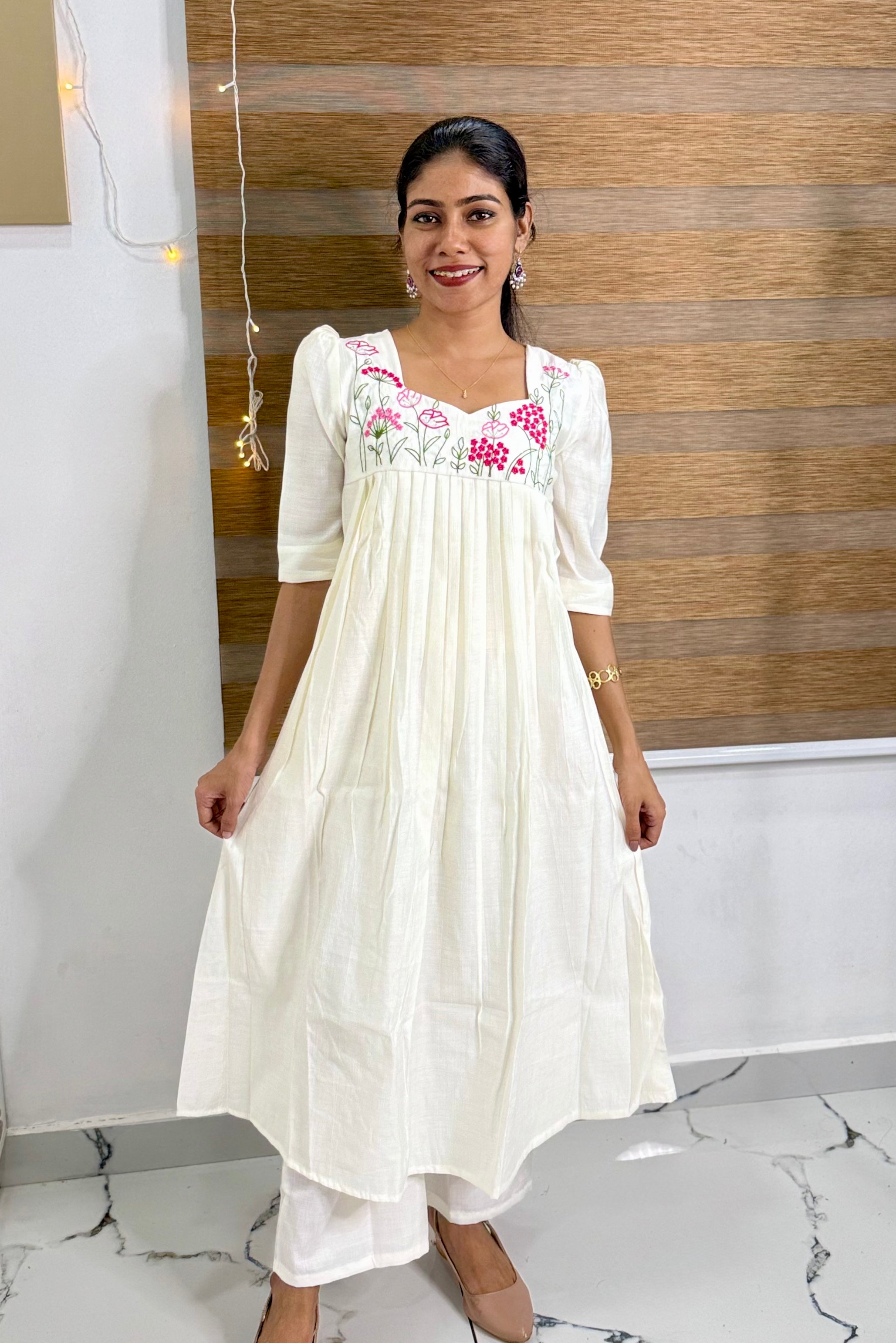 NR0184 - Co-Ord Set with Embroidery & Pocket (Off-White)
