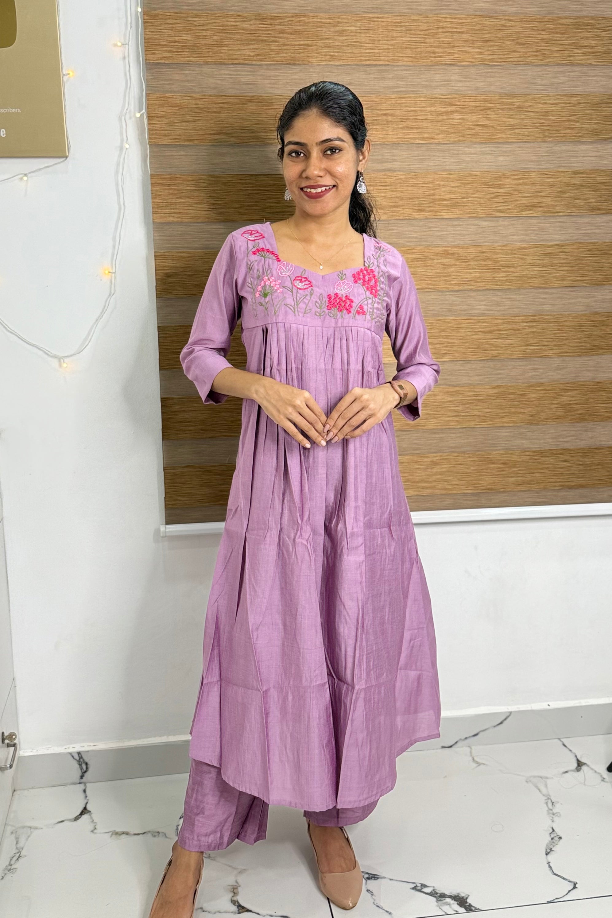 NR0219 - Embroidery Co-Ord Set with Pocket (Lavender)