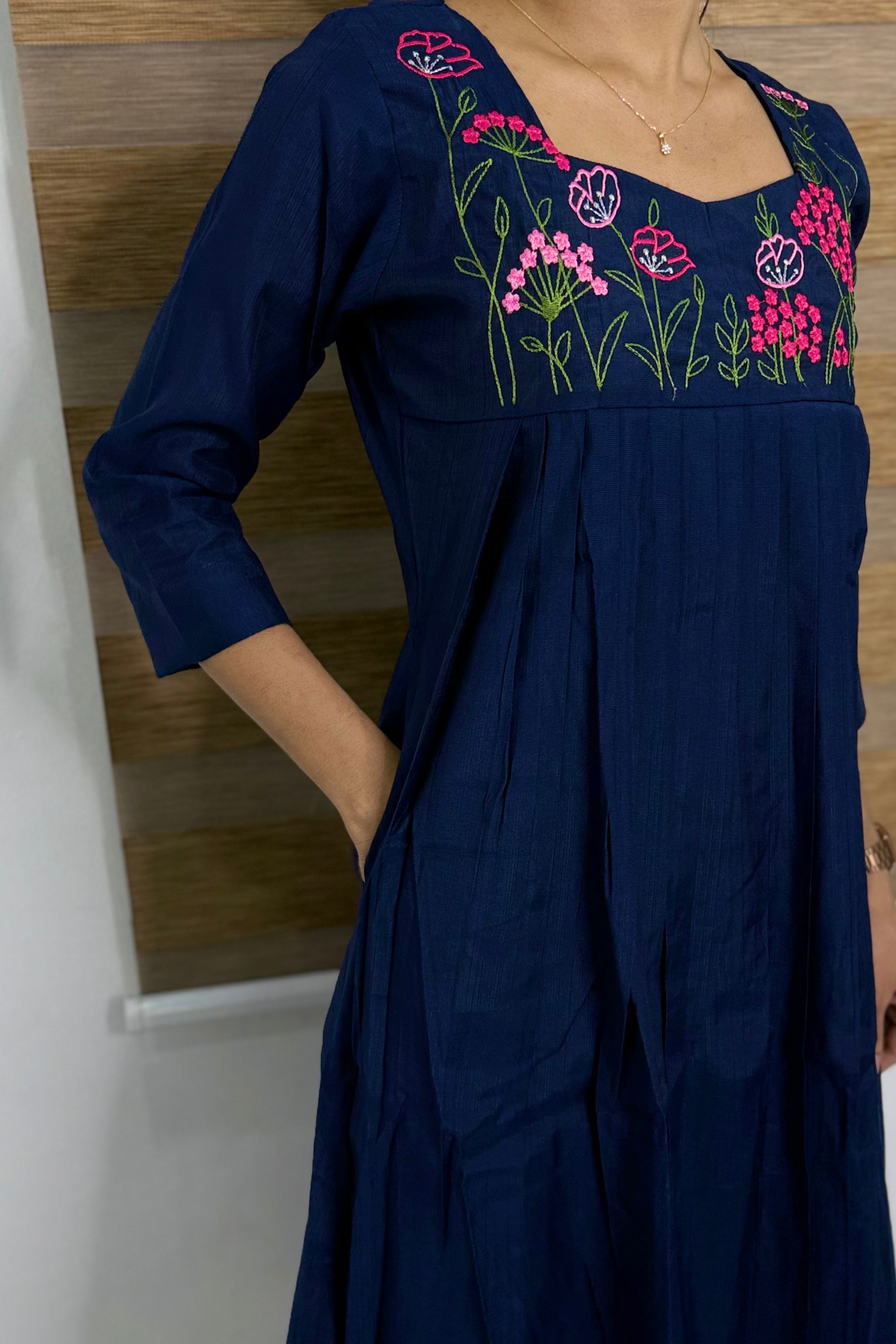 NR0217 - Embroidery Co-Ord Set with Pocket (Navy Blue)