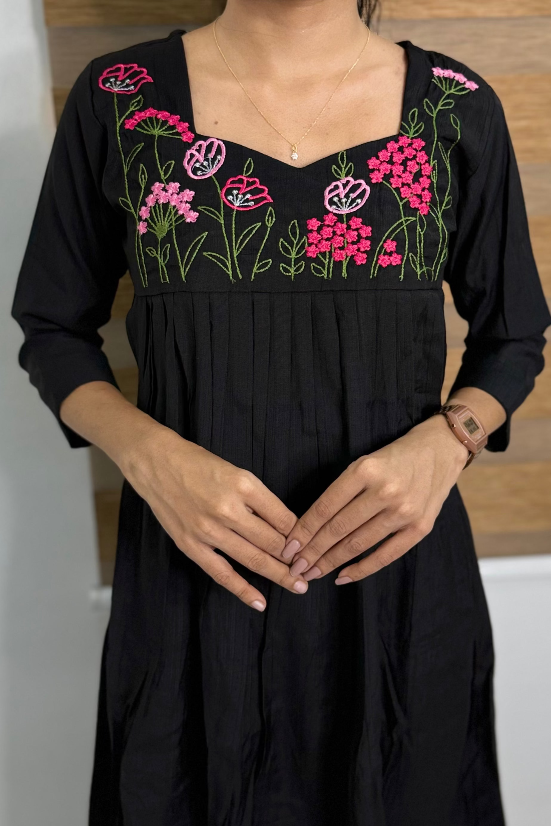 NR0216 - Embroidery Co-Ord Set with Pocket (Black)