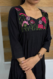 NR0216 - Embroidery Co-Ord Set with Pocket (Black)